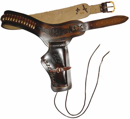 Ceinturon avec un holster pour revolver Western