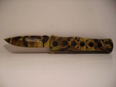 Couteau SMITH & WESSON camo HER237712