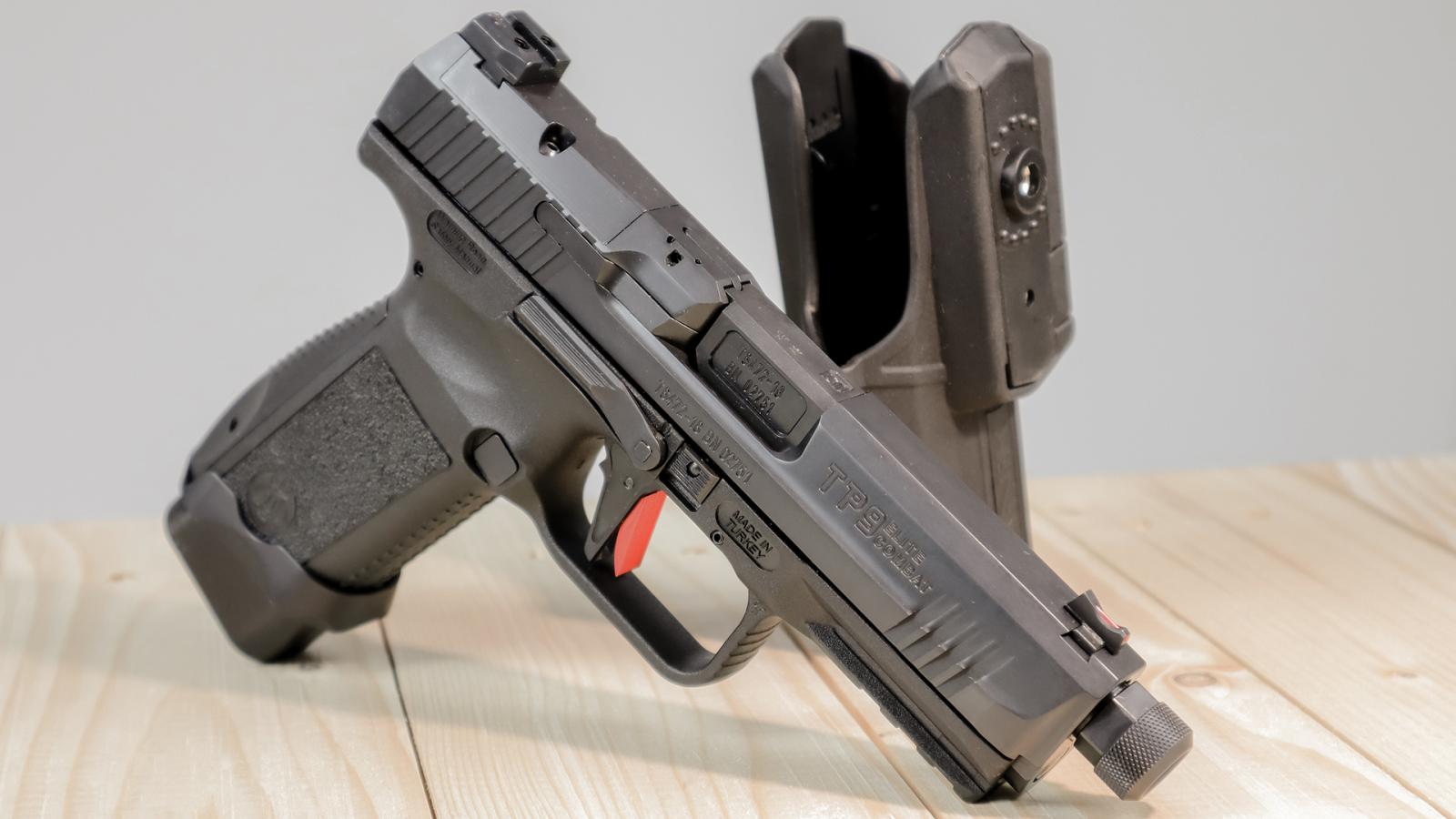 P.S.A CANIK 9 mm TP9 SF Elite Combat Noir.