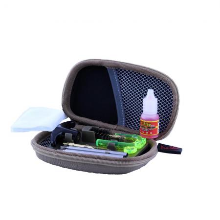 Trousse compacte de nettoyage pour pistolet du calibre 32 au 45